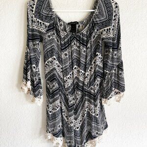 See You Monday Romper Sz S Blue White Crochet Lace Trim Floral Striped-Pattern